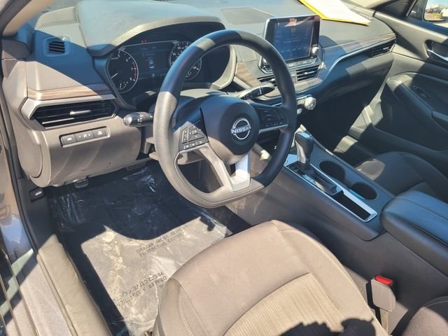 Used 2025 Gray Nissan 2.5 SV image 12