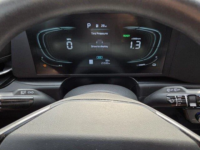 Used 2025 Interstellar Gray Kia LX image 17