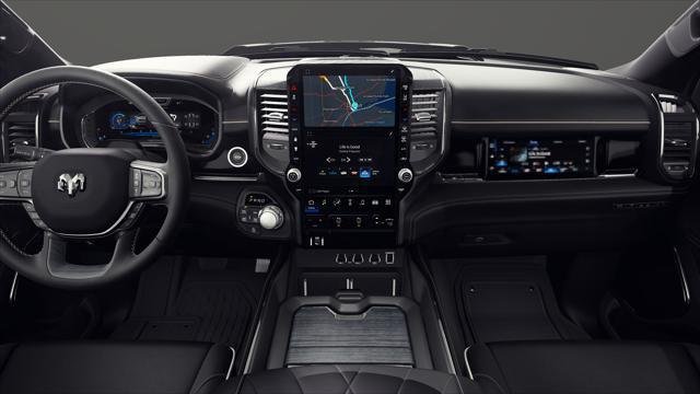 New 2027 Diamond Black Crystal Pearl-Coat Exterior Paint Ram Limited image 18