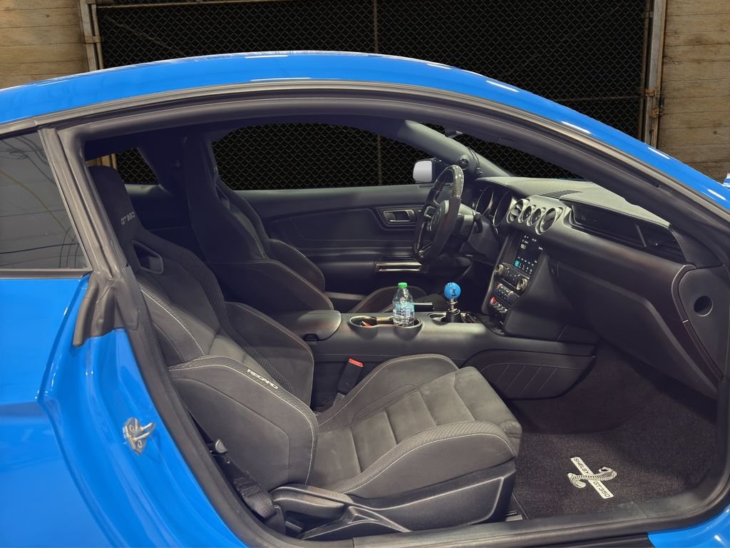 Used 2017 Grabber Blue Ford Shelby GT350 image 17