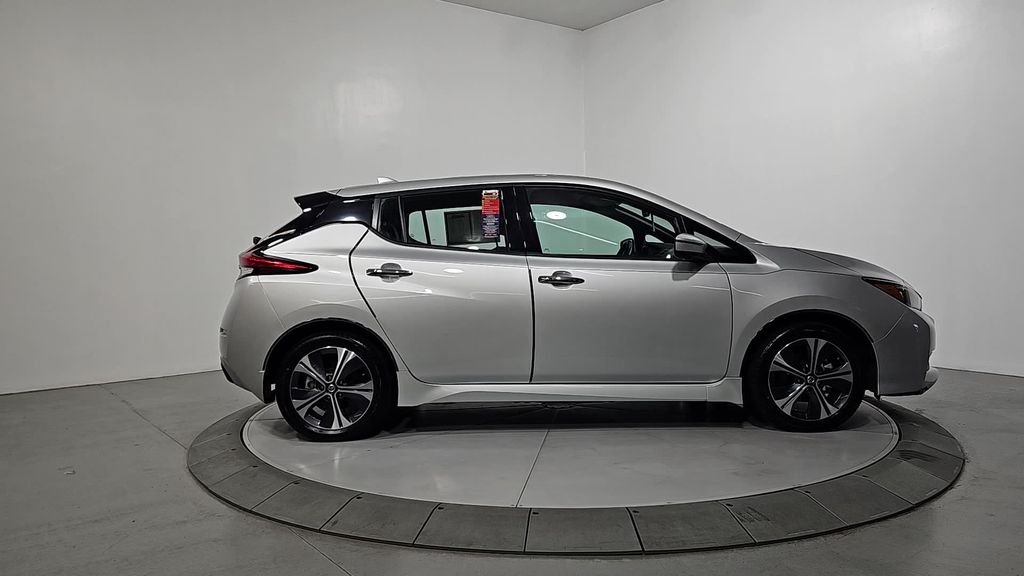 Used 2021 Brilliant Silver Metallic Nissan SL Plus image 7