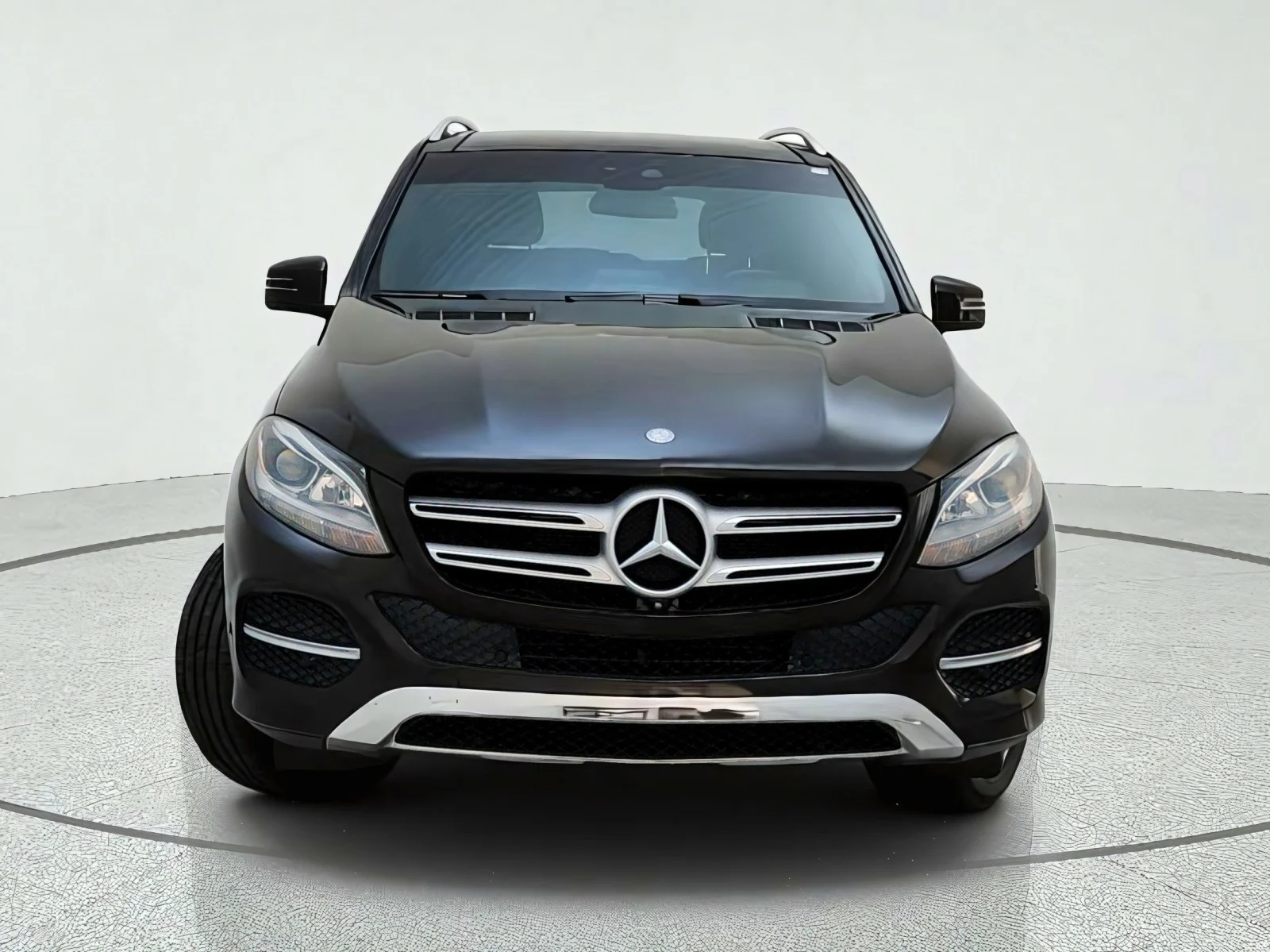 Used 2017 Black Mercedes-Benz GLE 350 image 3