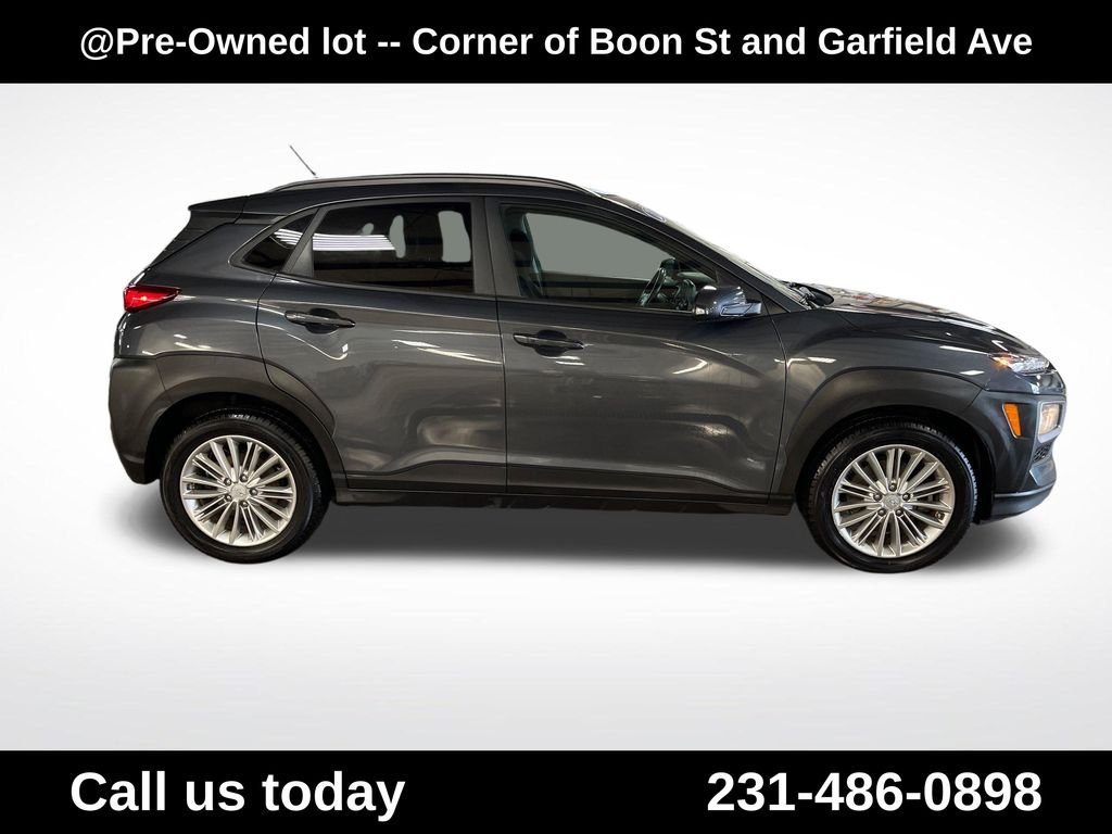 Used 2021 Gray Hyundai SEL image 6