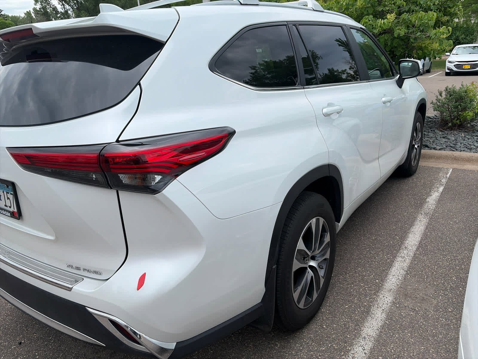 Used 2023 Wind Chill Pearl Toyota XLE image 9