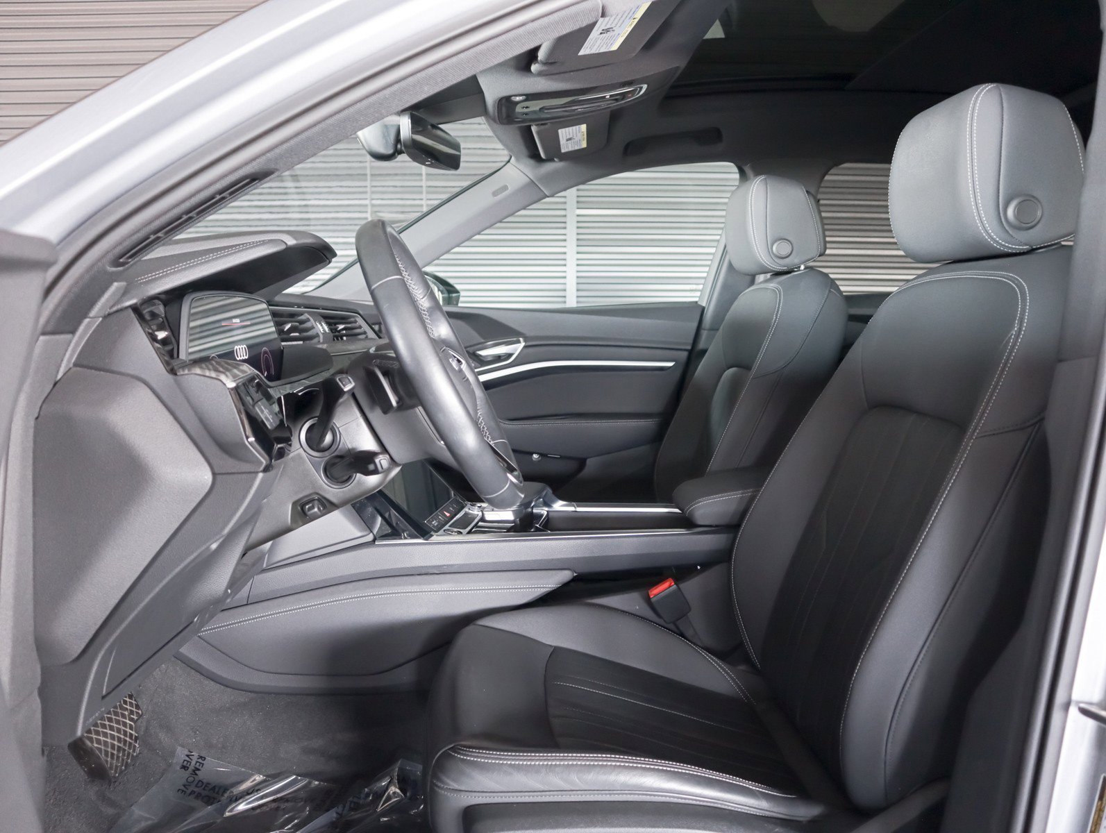 Used 2023 Florett Silver Metallic Audi S line Premium image 8