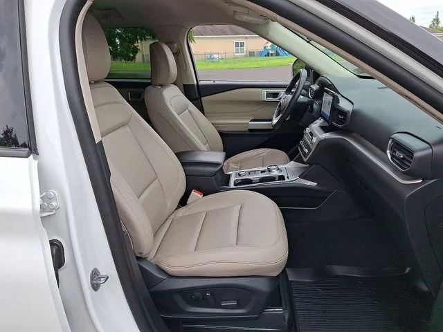 2023 Ford Explorer XLT - Photo 26