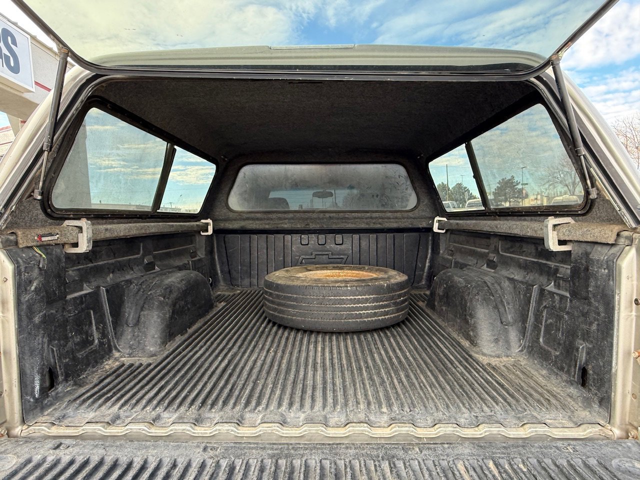 2003 Chevrolet Silverado 2500HD LS - Photo 38