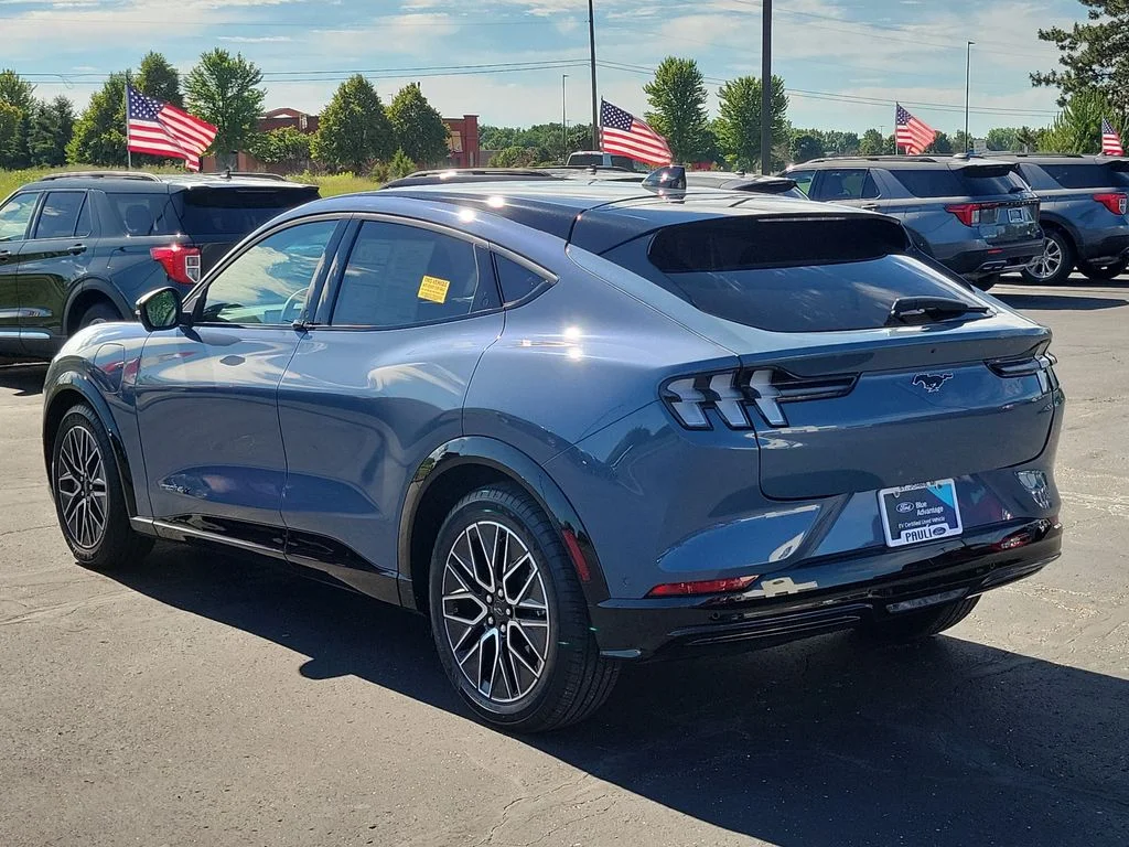 Certified Used 2024 Vapor Blue Metallic Ford Premium image 3