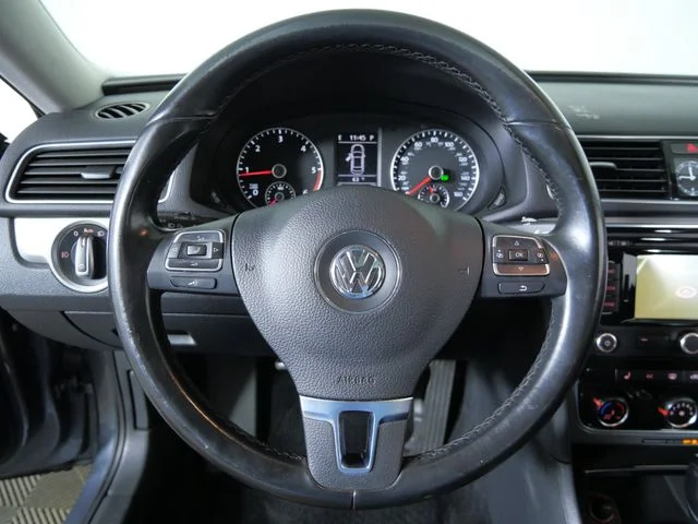 Used 2014 Gray Volkswagen TDI SE image 29