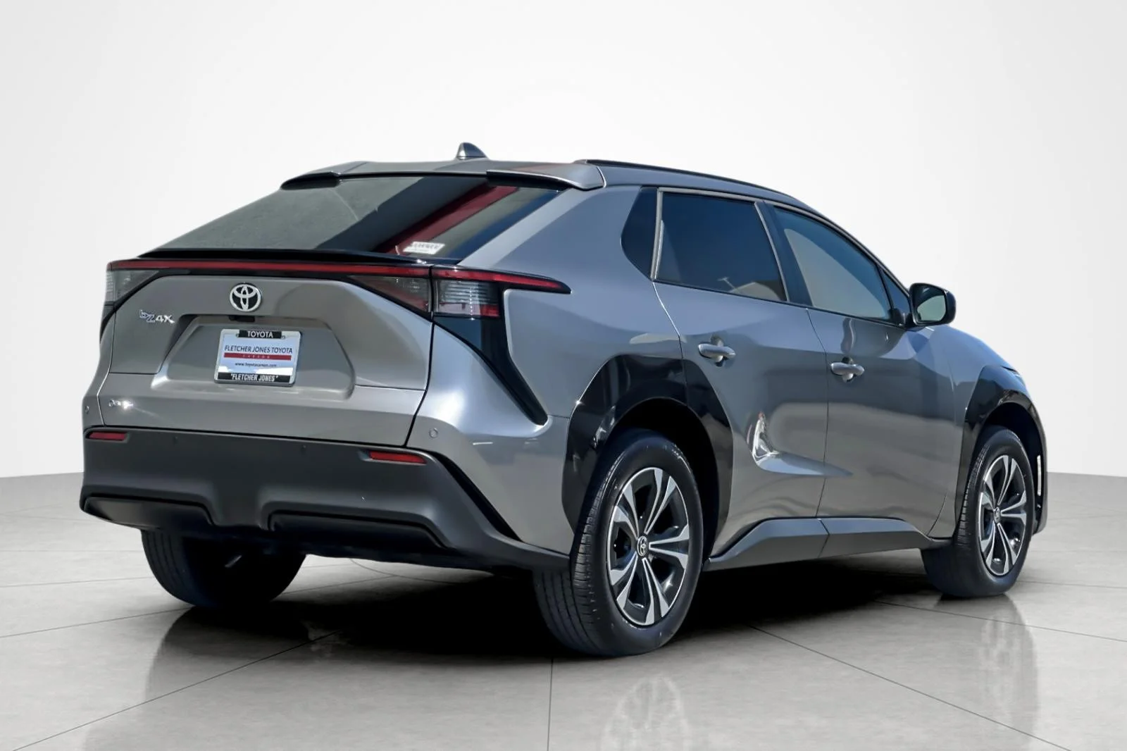 Certified Used 2025 Heavy Metal Toyota XLE image 5
