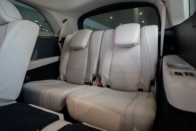 Certified Used 2026 Blue Mercedes-Benz GLS 450 image 35