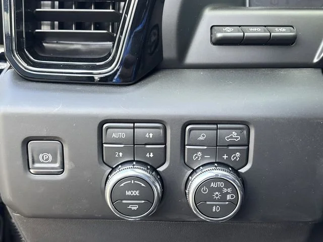 2026 GMC Sierra 1500 AT4 - Photo 21