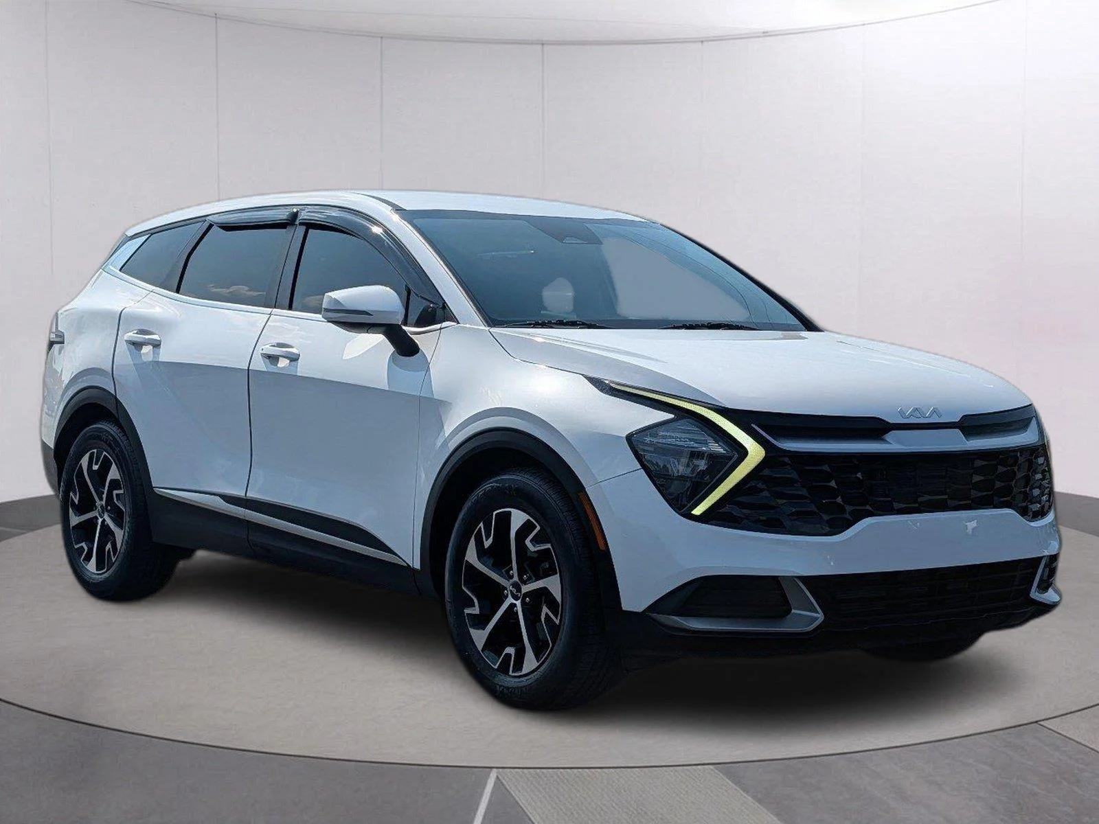 Used 2023 Glacial White Pearl Kia EX image 7