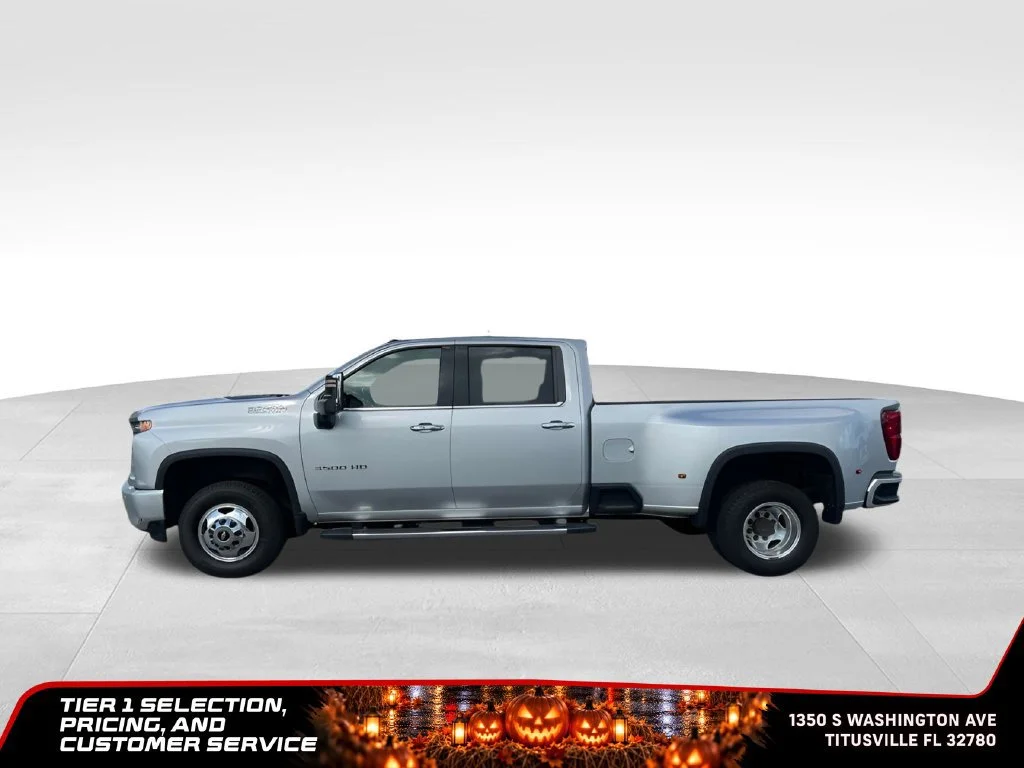 Used 2020 SILVER ICE METALLIC Chevrolet High Country image 3