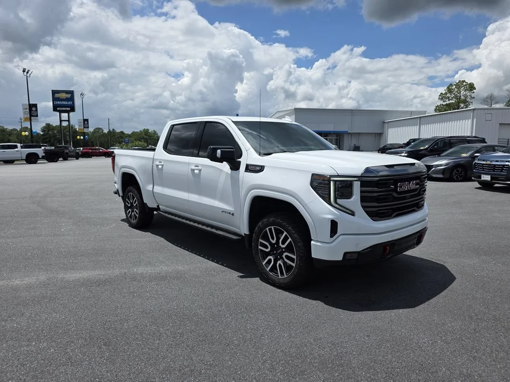 Used 2024 Summit White GMC AT4 image 7