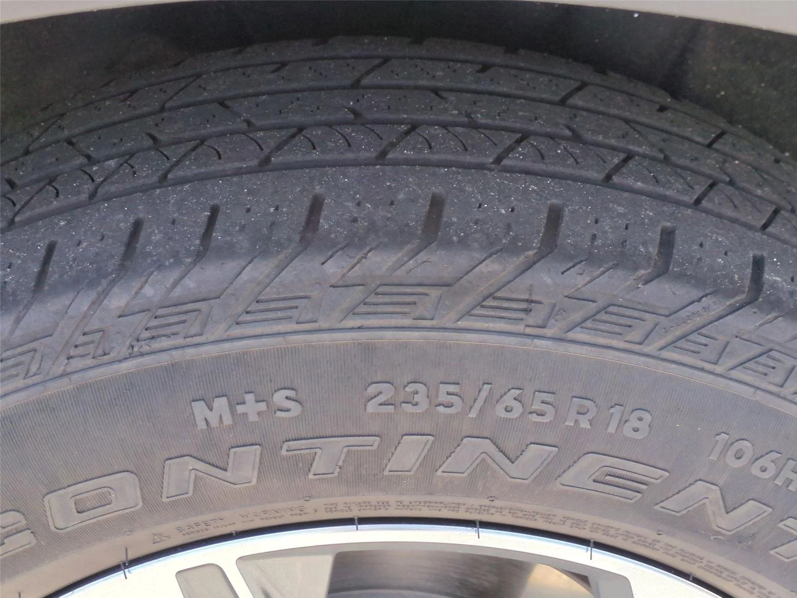 Used 2025 Black Chevrolet LT image 13