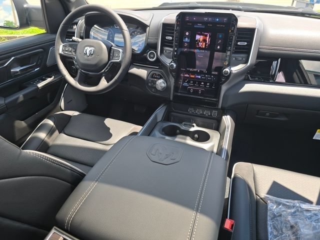 New 2026 Serrano-Green Metallic Exterior Paint RAM Laramie image 44