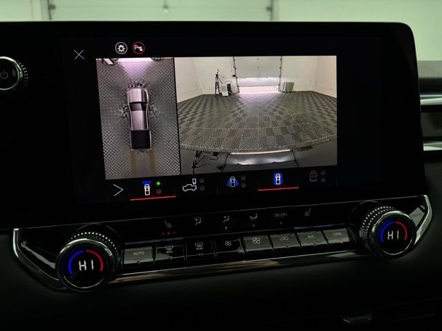 New 2026 Sterling Metallic GMC Elevation image 4