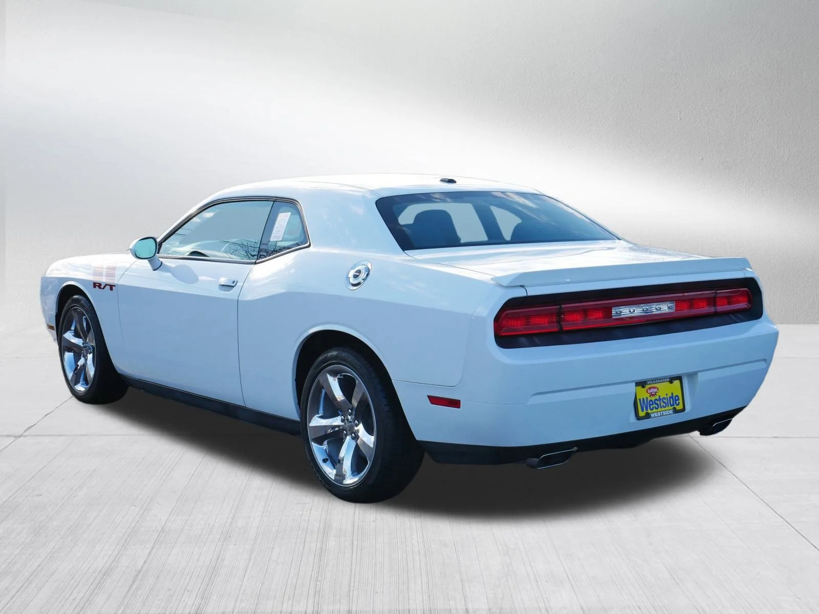 Used 2013 Bright White Dodge R/T image 5