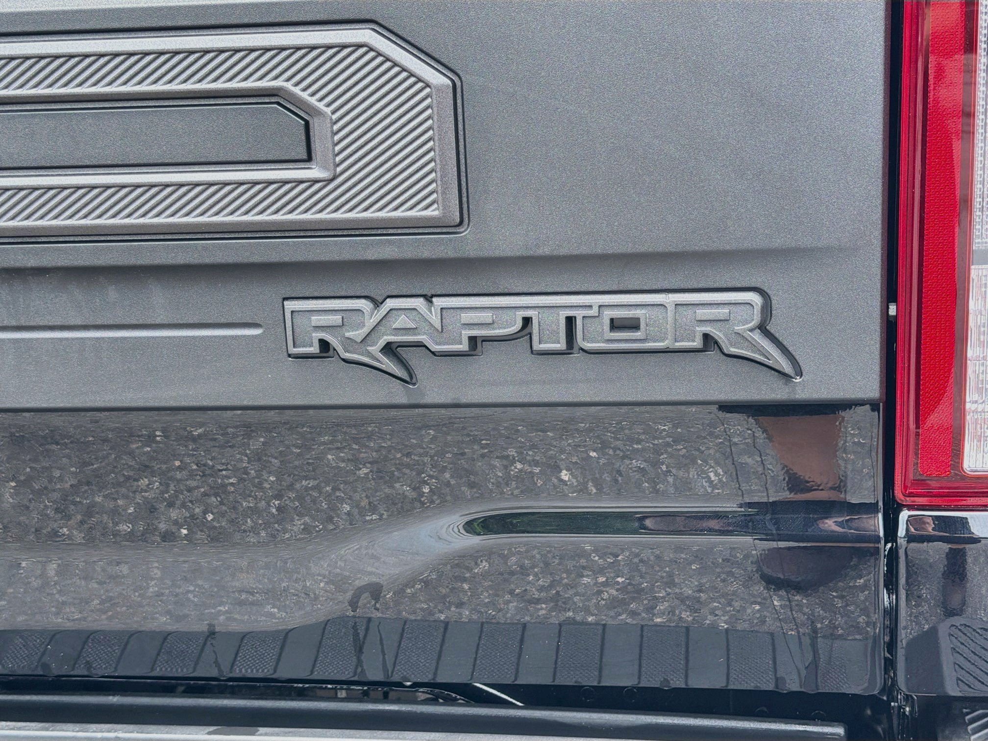 Used 2025 Black Metallic Ford Raptor image 47