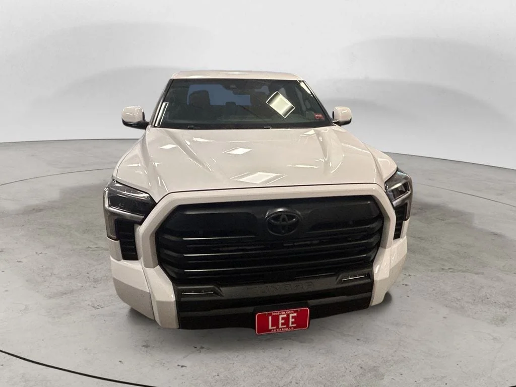 New 2026 Ice Cap Toyota SR5 image 8