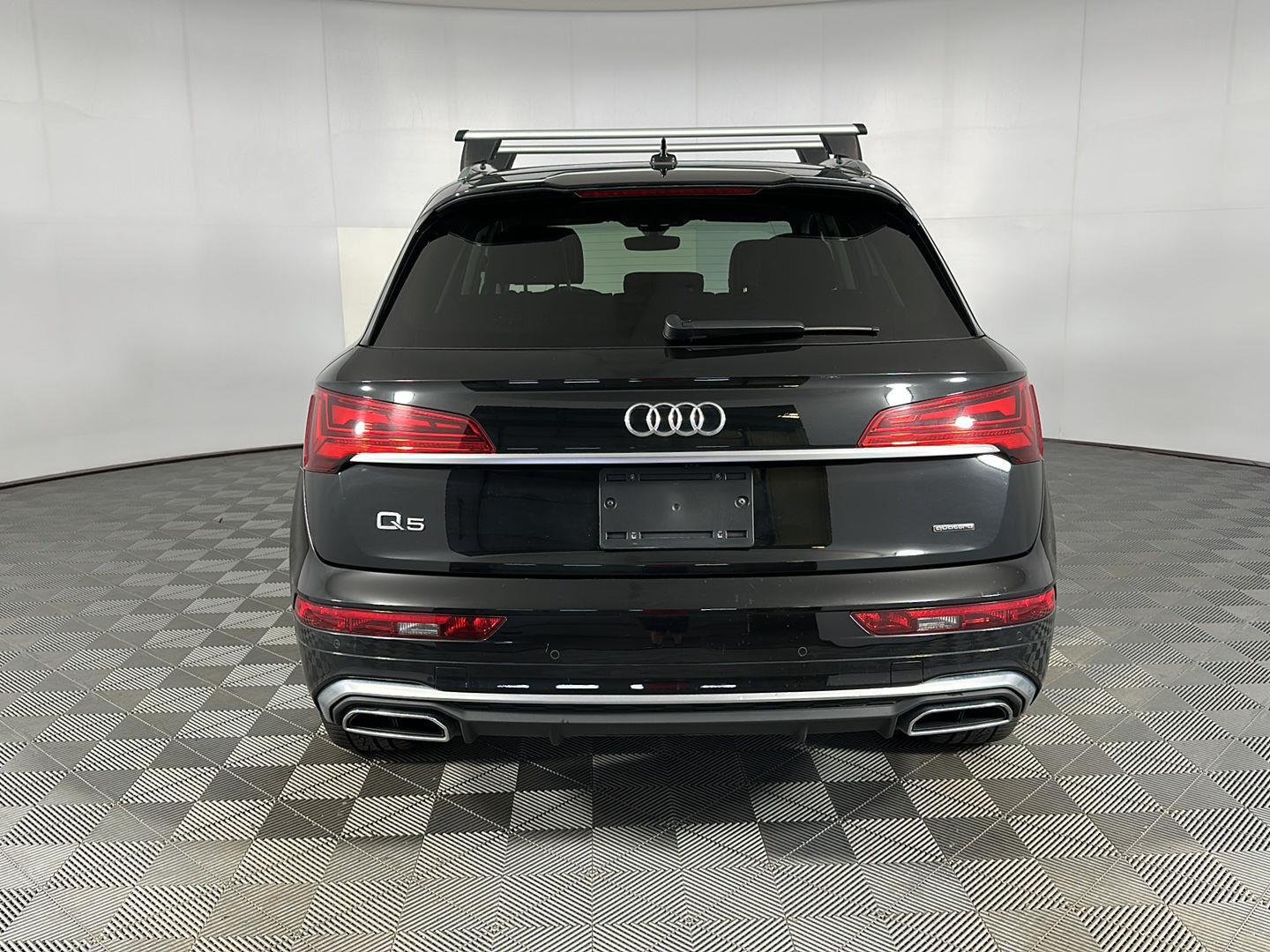 Used 2025 Mythos Black Metallic Audi S line Premium image 22