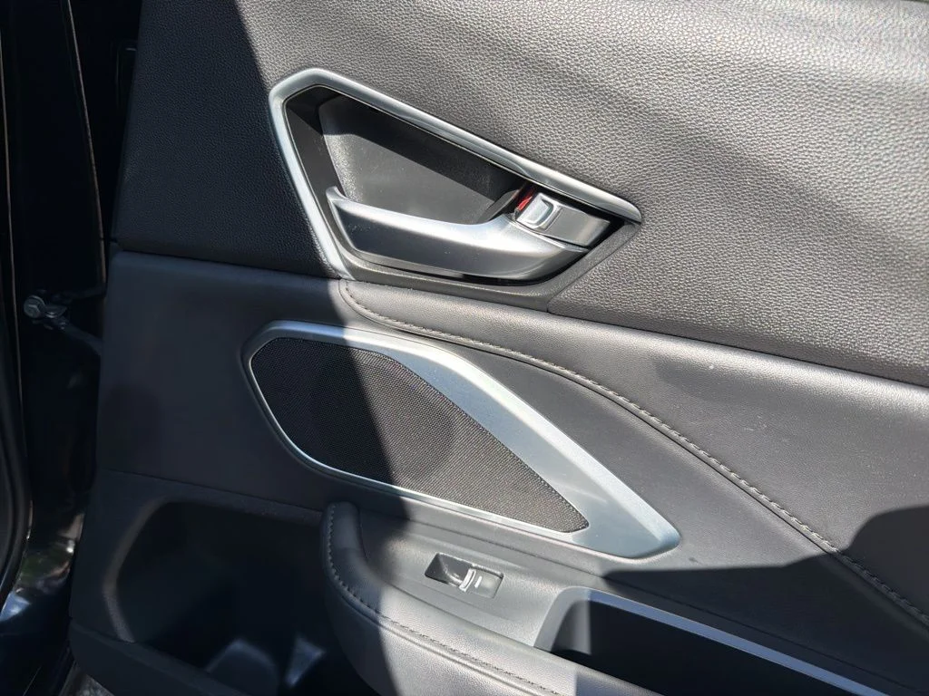 Used 2023  Acura Base image 28