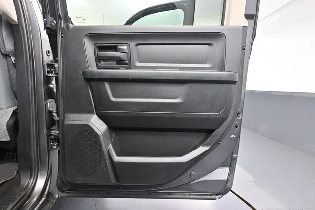 Used 2019 Gray Ram Tradesman image 31