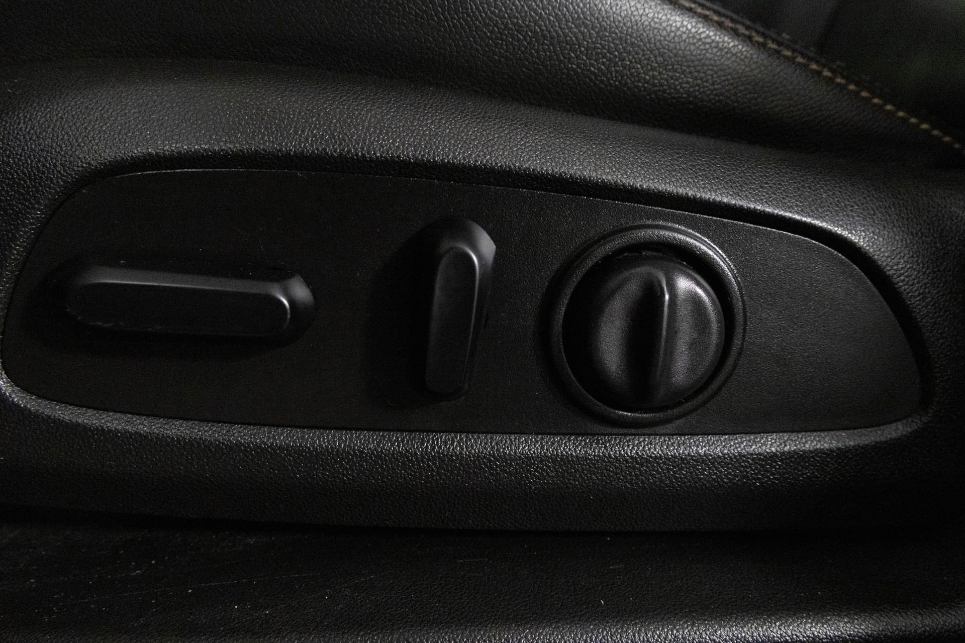 2019 GMC TERRAIN - Image 19