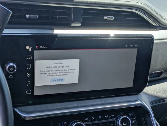 Used 2024 Onyx Black GMC Denali image 21