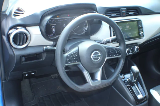 Used 2021 Electric Blue Metallic Nissan SV image 7