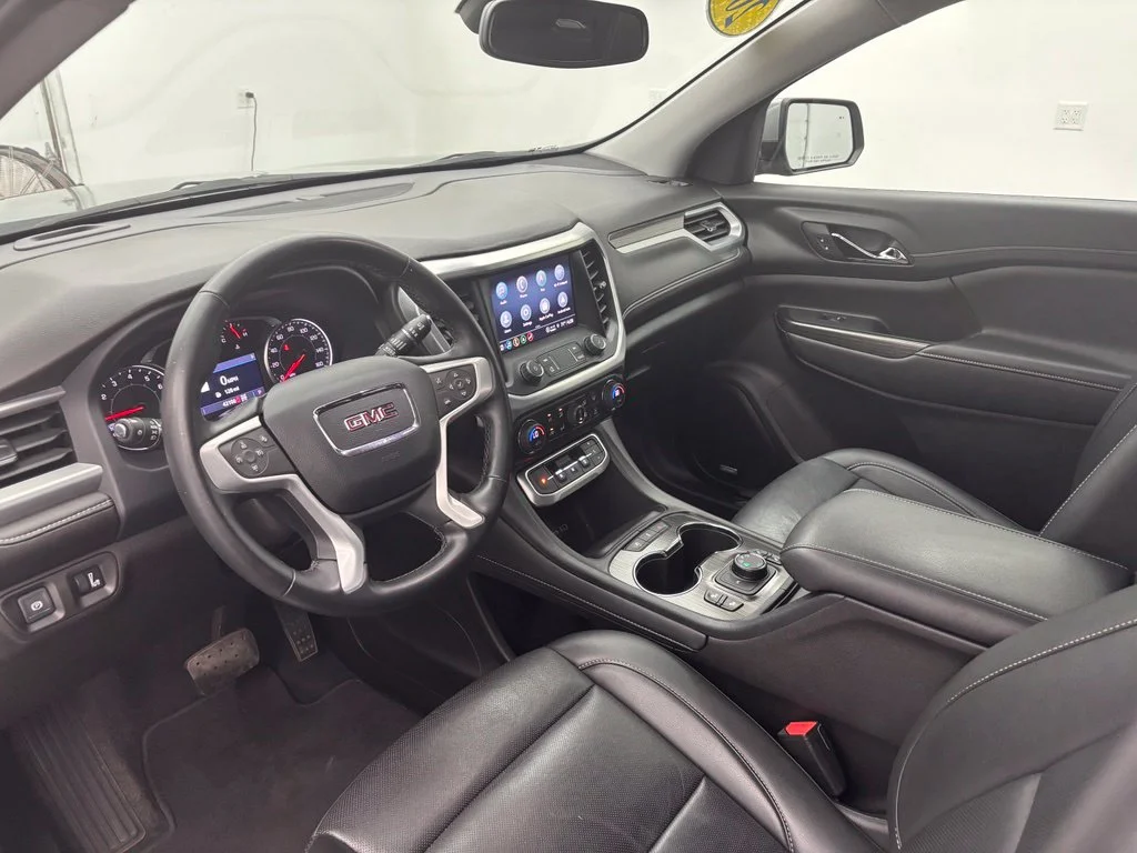 Used 2023 Silver GMC SLT image 19