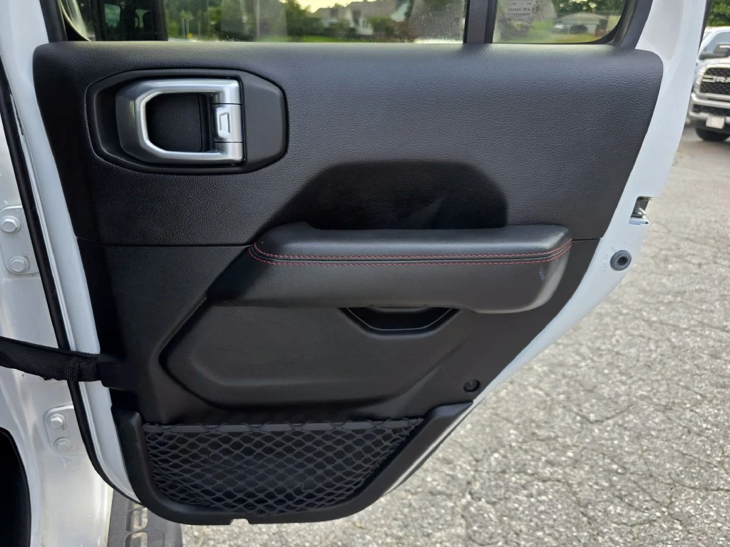 Certified Used 2020 White Jeep Rubicon image 47