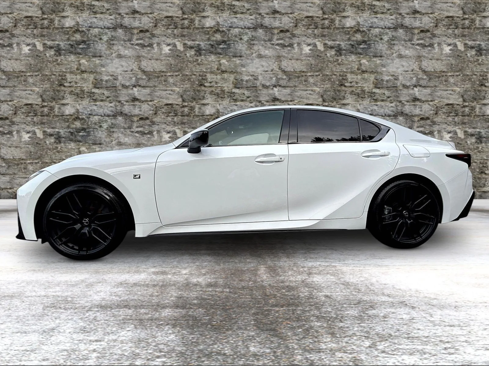 Certified Used 2024 White Lexus  image 4