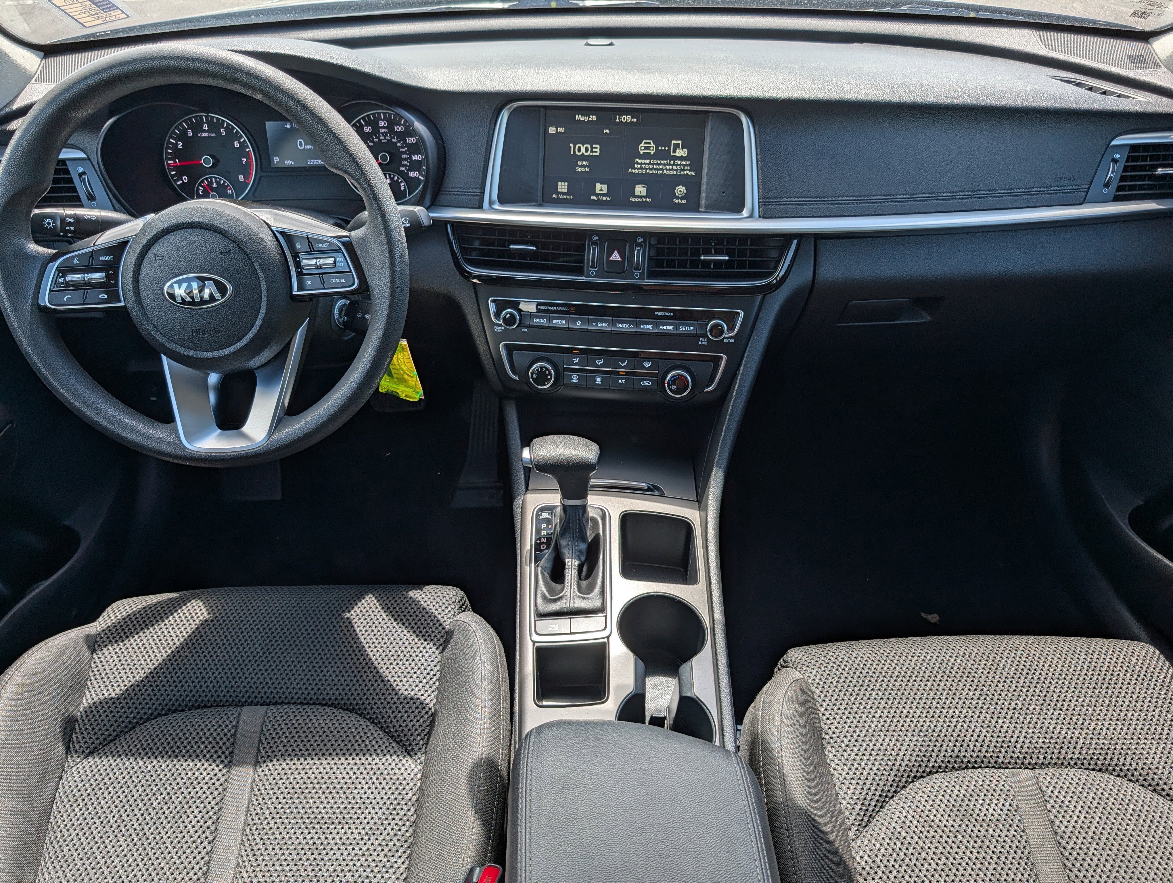Certified Used 2019 Ebony Black Kia LX image 10