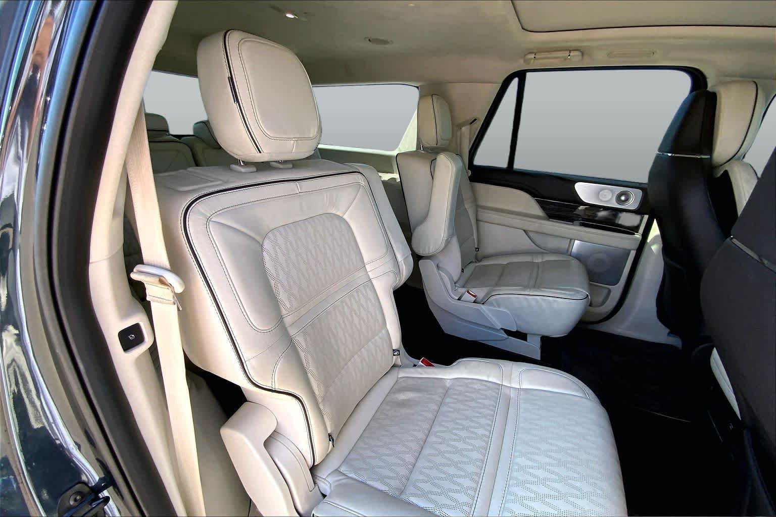 Used 2021 Flight Blue Lincoln Black Label image 18