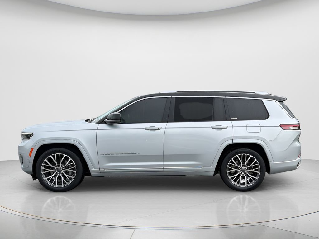 Used 2021 Silver Jeep Summit image 10