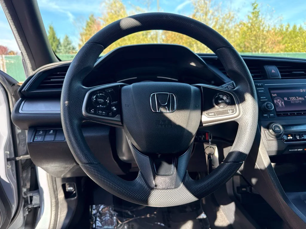 Used 2019 Sonic Gray Pearl Honda LX image 10