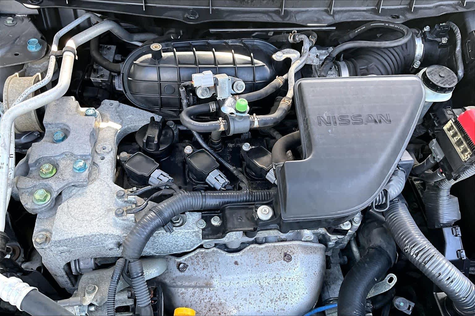 Used 2012 Platinum Graphite Nissan SV image 32