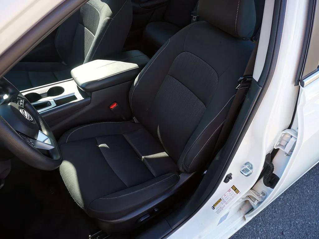 2025 Nissan Altima SV - Photo 20
