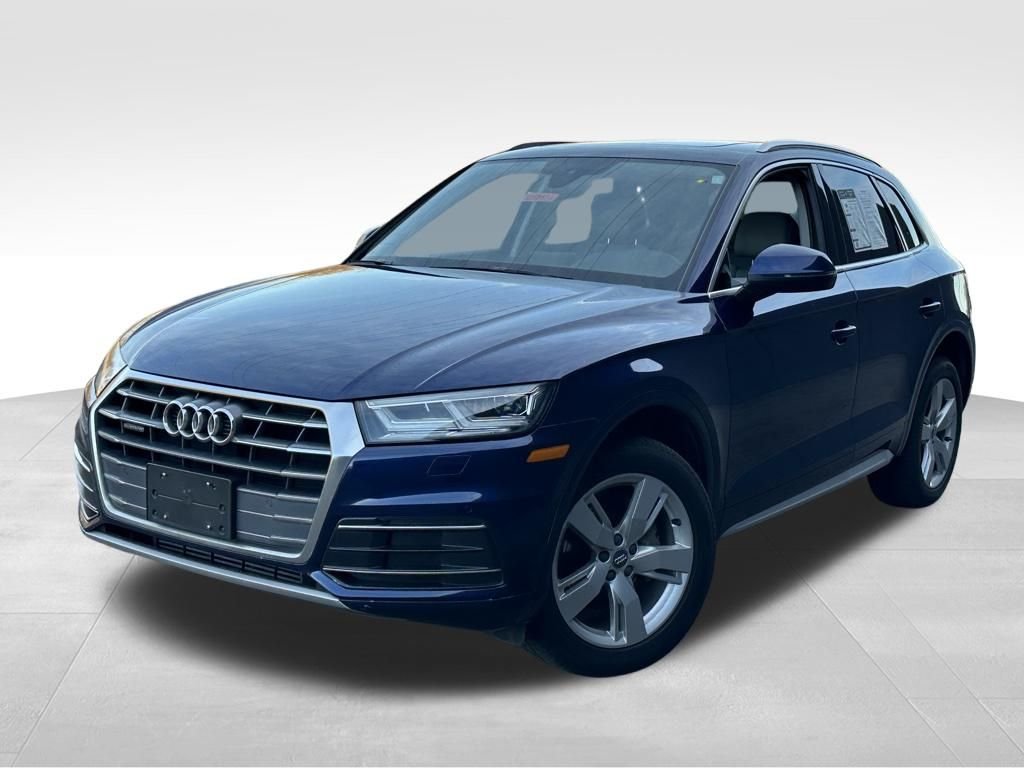 2018 Audi Q5 2.0T quattro S tronic Premium Plus's photo
