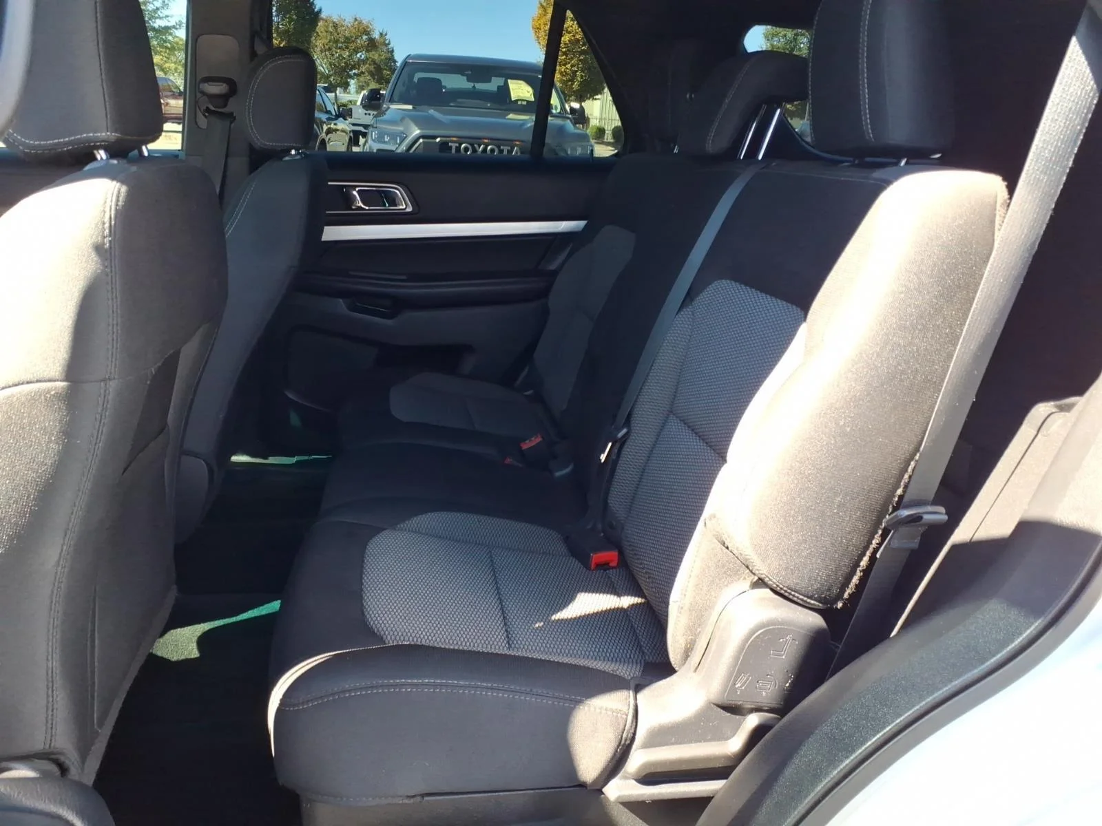Used 2017 Ingot Silver Ford XLT image 16