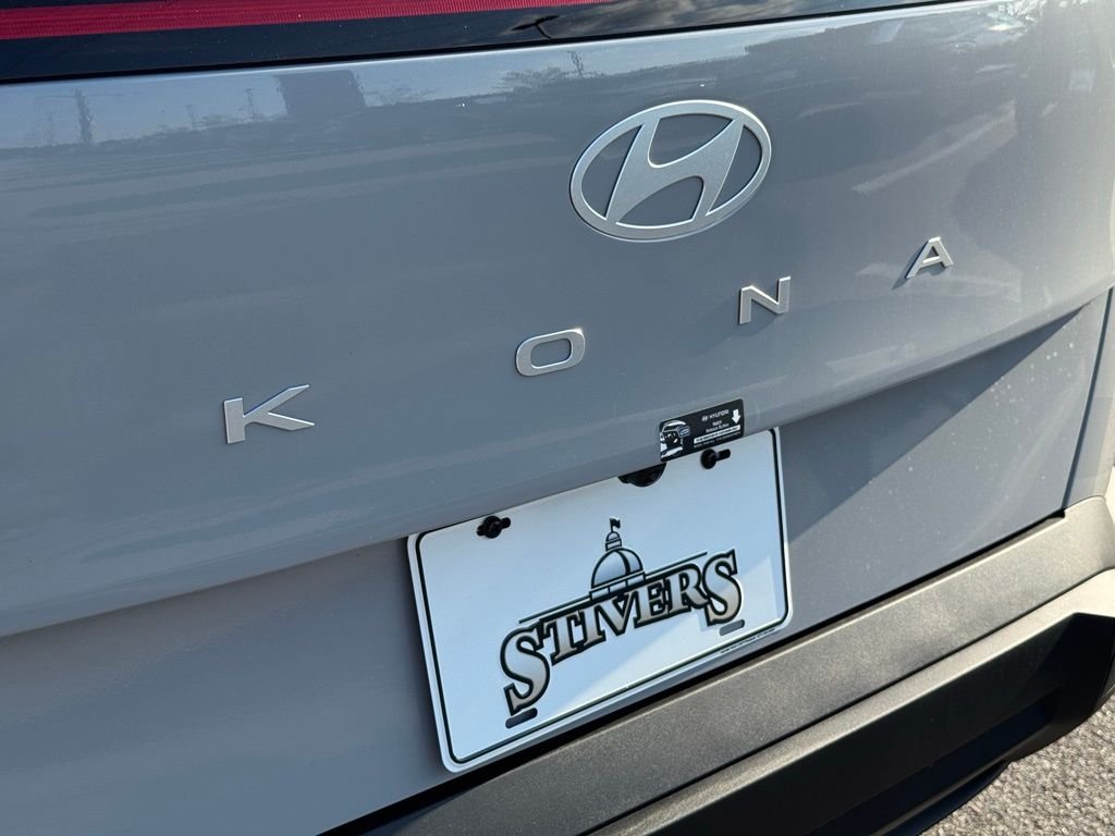 Used 2026 Gray Hyundai SE image 11