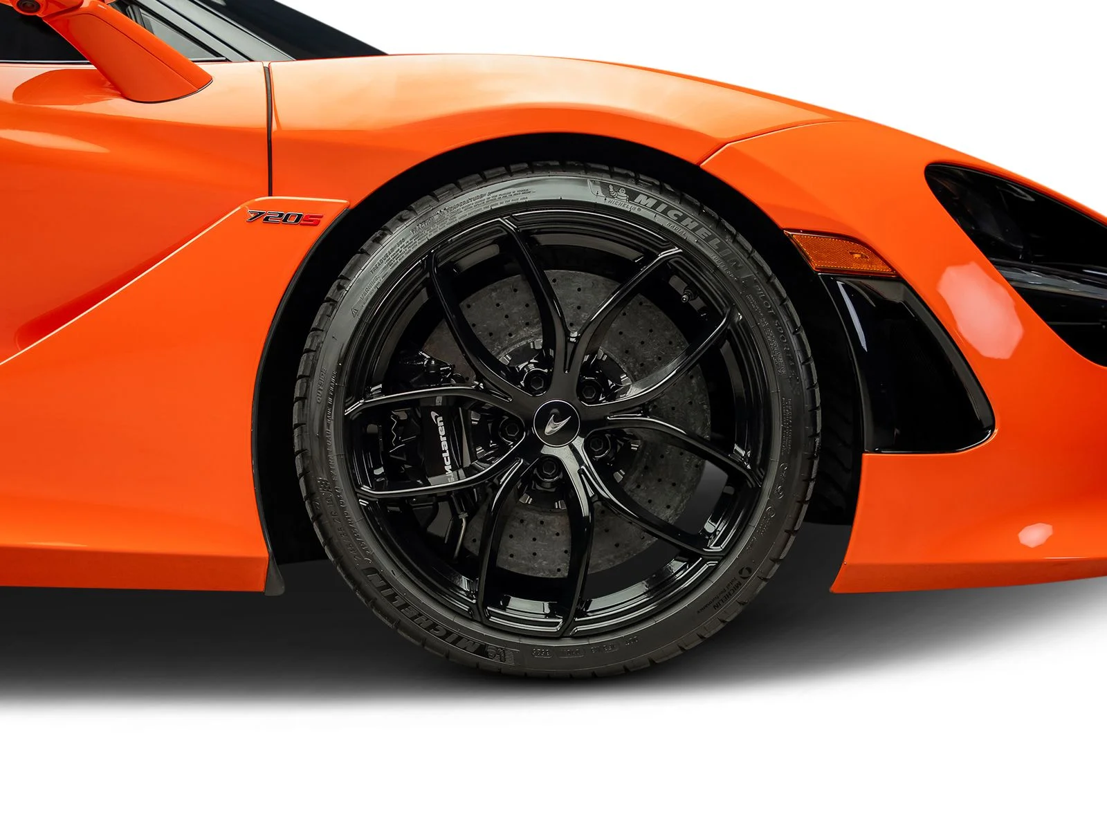 Used 2022 Orange McLaren Performance image 36
