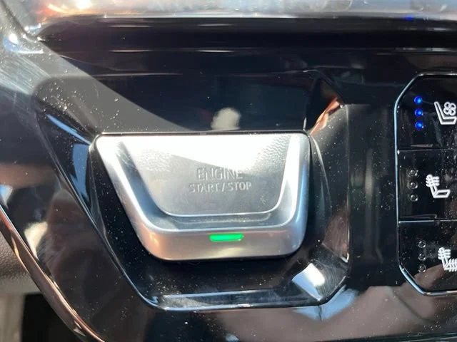 New 2026 Glacier White Tricoat GMC Denali Ultimate image 31