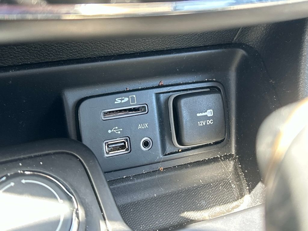Used 2015 Black Jeep Limited image 29