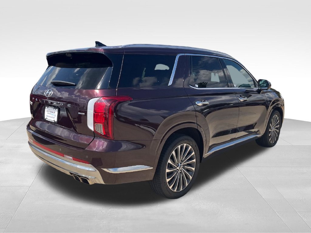 Used 2025 Red Hyundai Calligraphy image 5