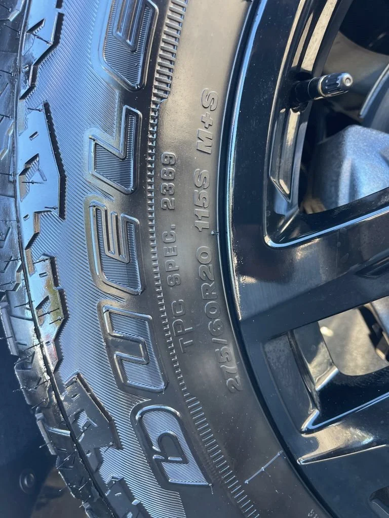 Used 2025 Summit White Chevrolet Custom image 35