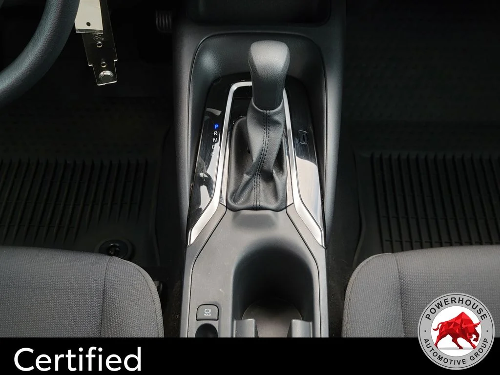 Used 2025 White Toyota LE image 21