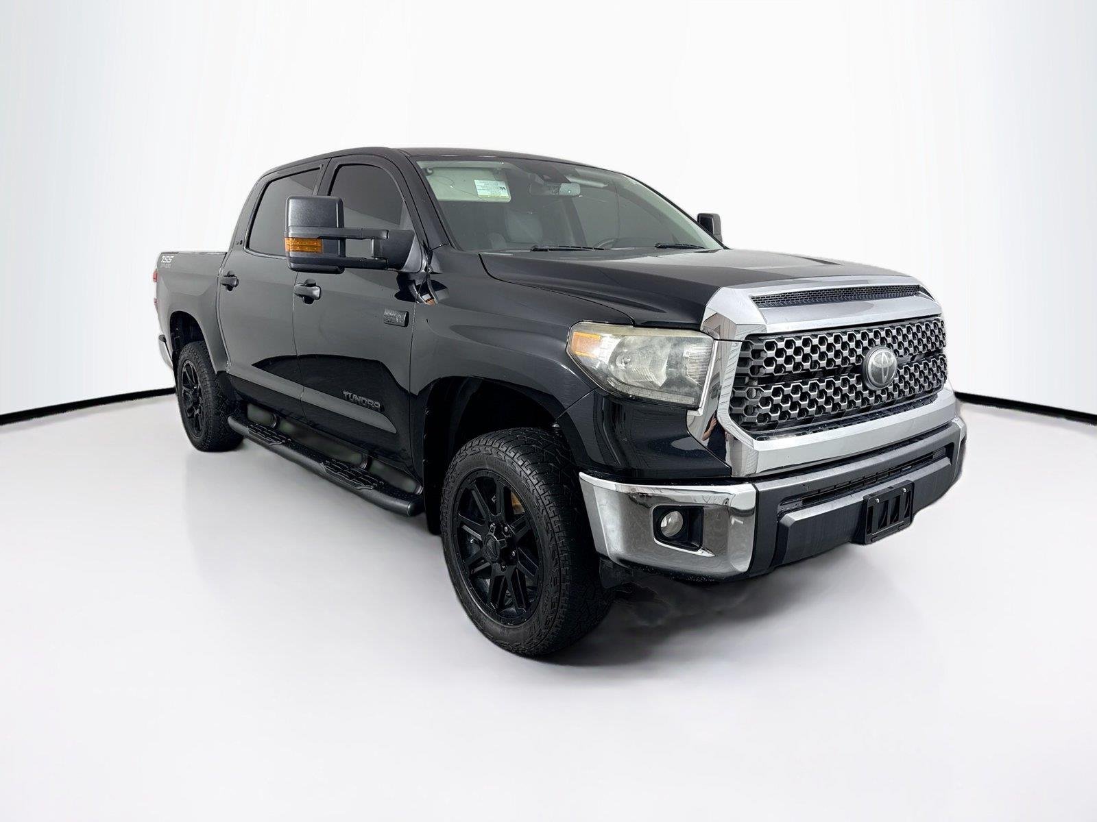 Used 2020 Midnight Black Metallic Toyota SR5 image 8